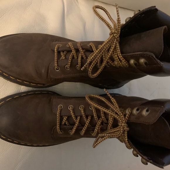 Dr Martens Boots - Picture 5 of 8